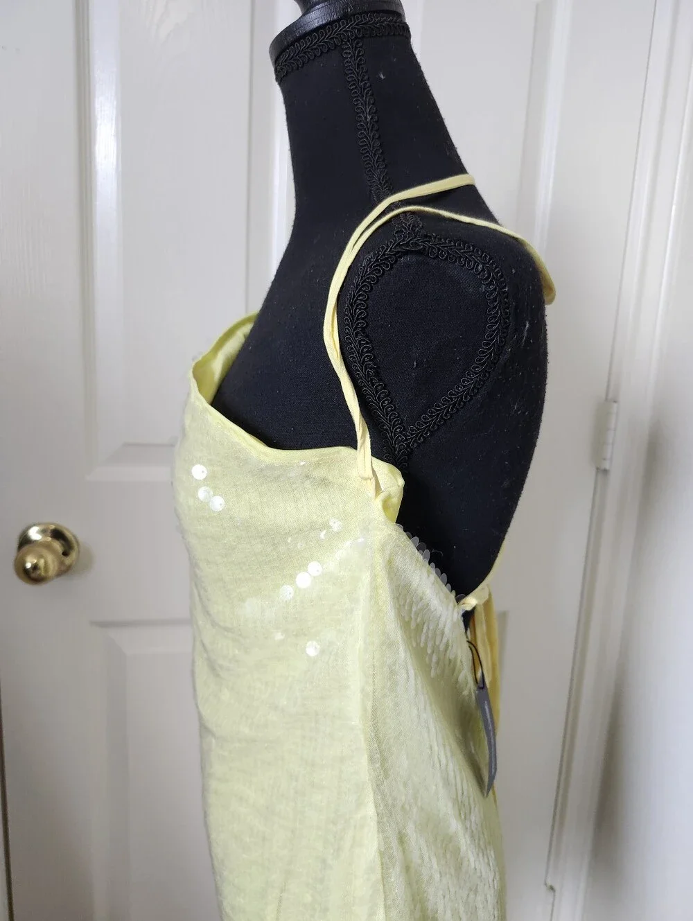 PrettyLittleThing Pastel Yellow Sequin Strappy 1 Shoulder Dress US 10